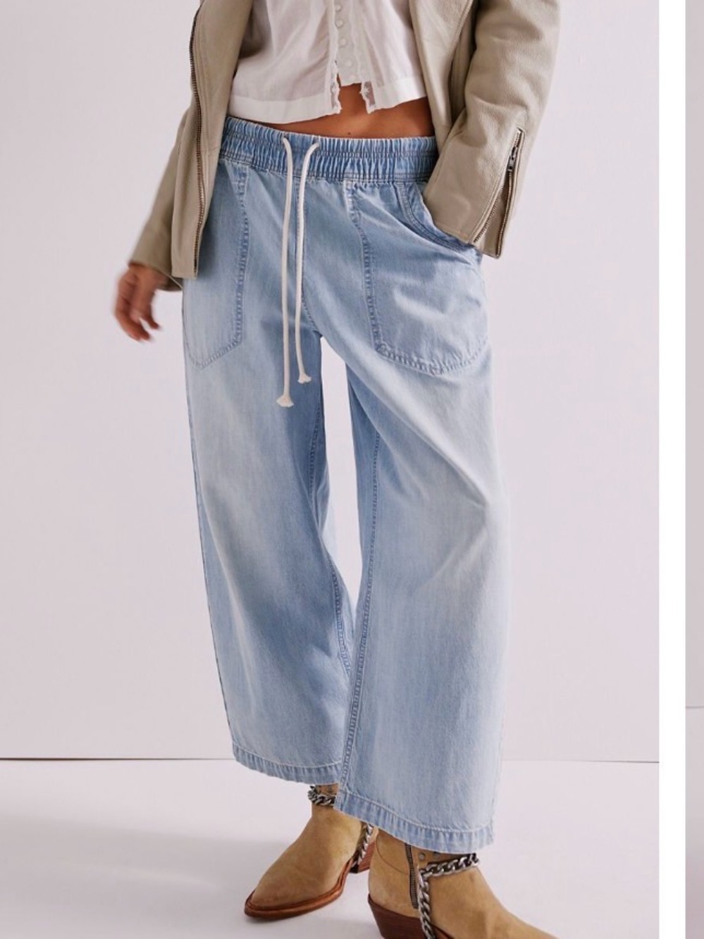 Free people we the free easy peasy pull on jeans. Size small